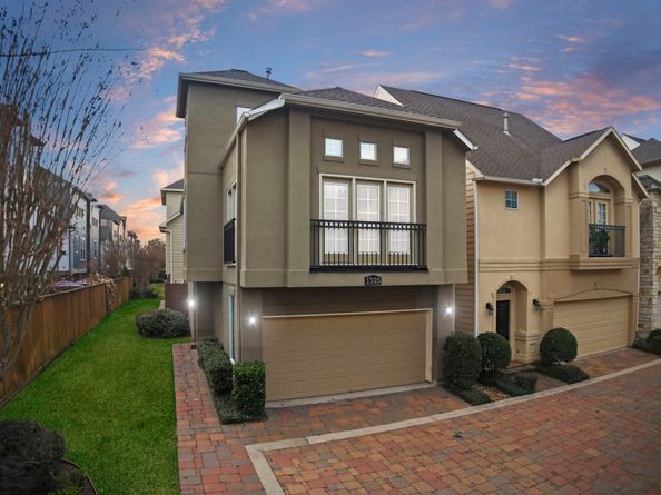 1303 Sherwood Point Lane, Houston TX 77043