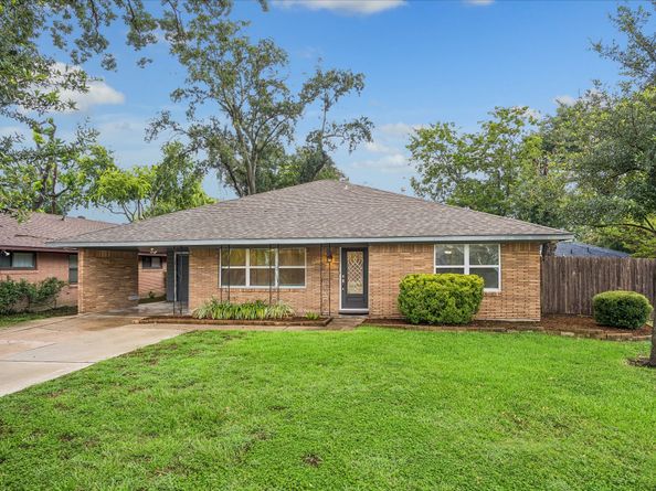 4402 Libbey Lane, Houston TX 77092
