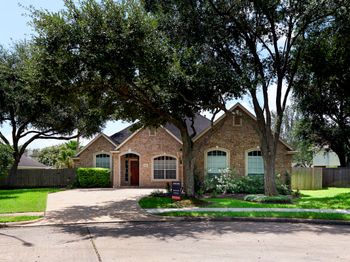 4006 Perry Knoll Court