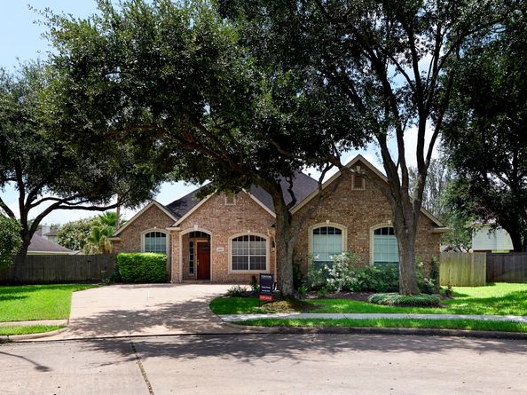 4006 Perry Knoll Court, Sugar Land TX 77479