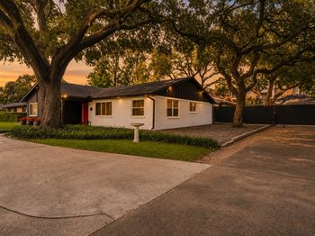 2302 Chimney Rock Road