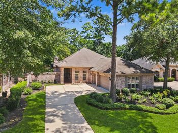 22 N Castlegreen Circle