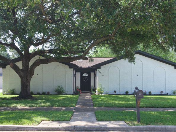 13529 Woodchester Drive, Sugar Land TX 77498