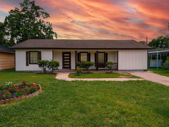 5618 Southbrook Street, Houston TX 77033