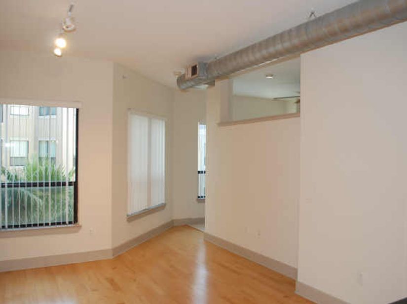 1901 Post Oak Boulevard 3507, Houston TX 77056