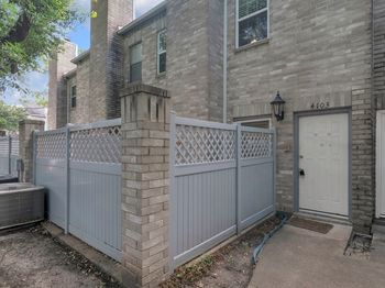 6000 Reims Road