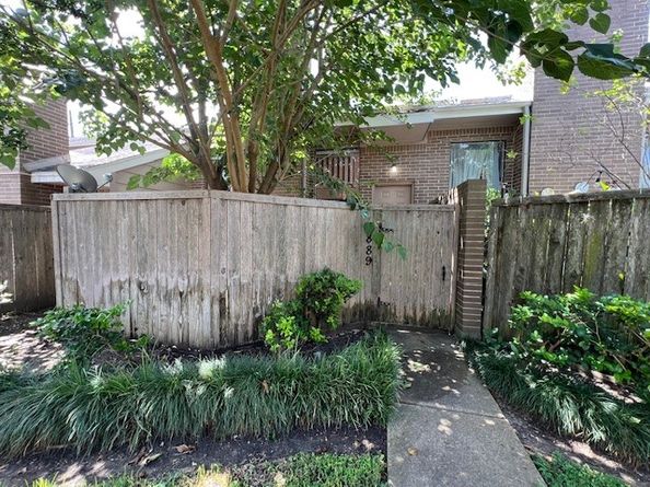 2889 Panagard Drive 42, Houston TX 77082