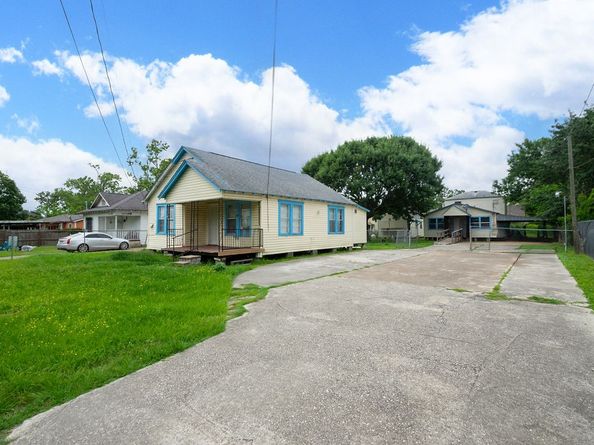 1817 Mcdaniel Street, Houston TX 77093