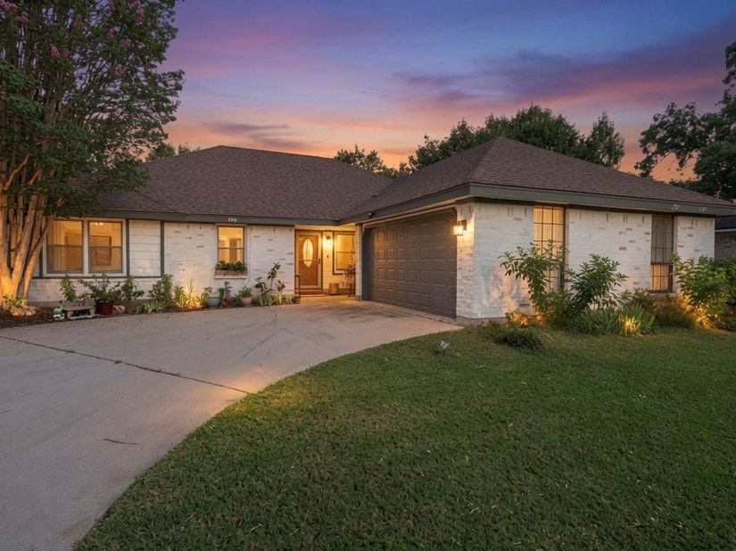 308 Susana DR, Georgetown TX 78628