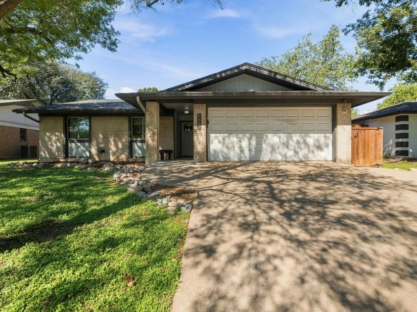 6504 Sunnysky WAY, Austin TX 78745