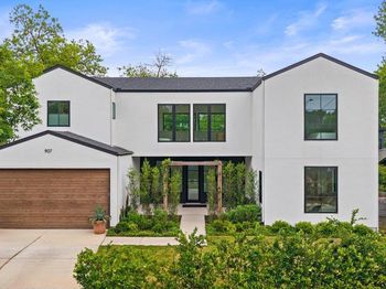 907 Karen Ave