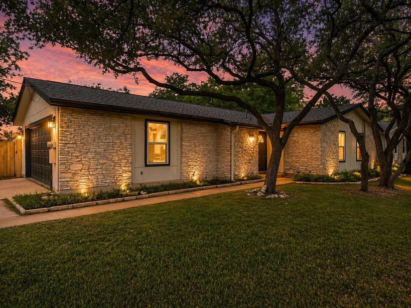 710 Ruby Isle DR, Leander TX 78641