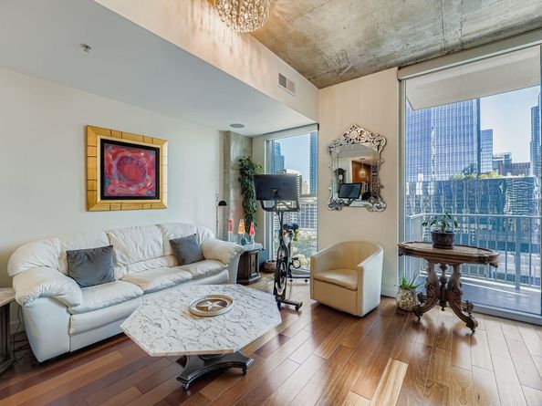 360 Nueces ST 1507, Austin TX 78701