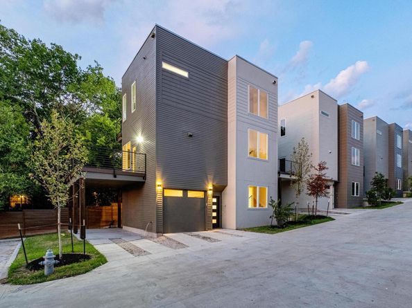 2309 Montopolis DR 9, Austin TX 78741