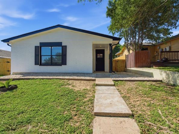 5728 Pinon Vista DR, Austin TX 78724