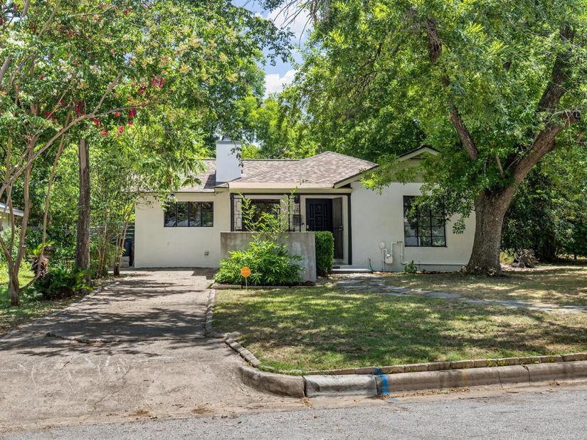 1208 Fairwood RD, Austin TX 78722