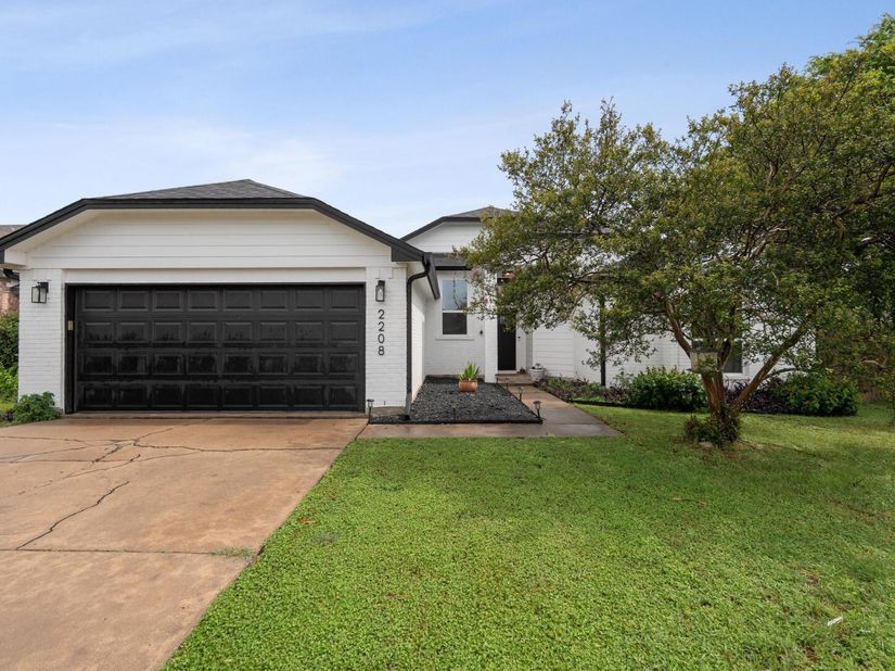 2208 Mimosa TRL, Round Rock TX 78664