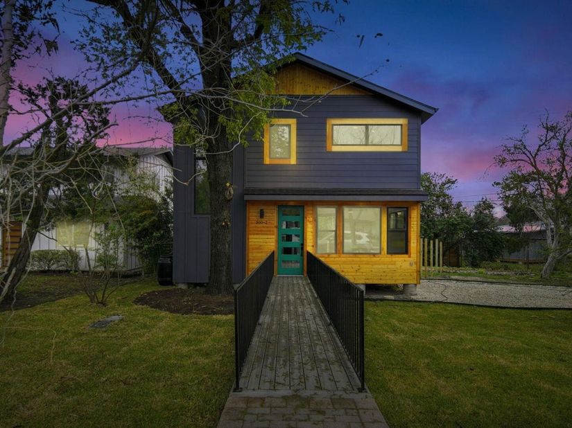 300 Lightsey RD 2, Austin TX 78704