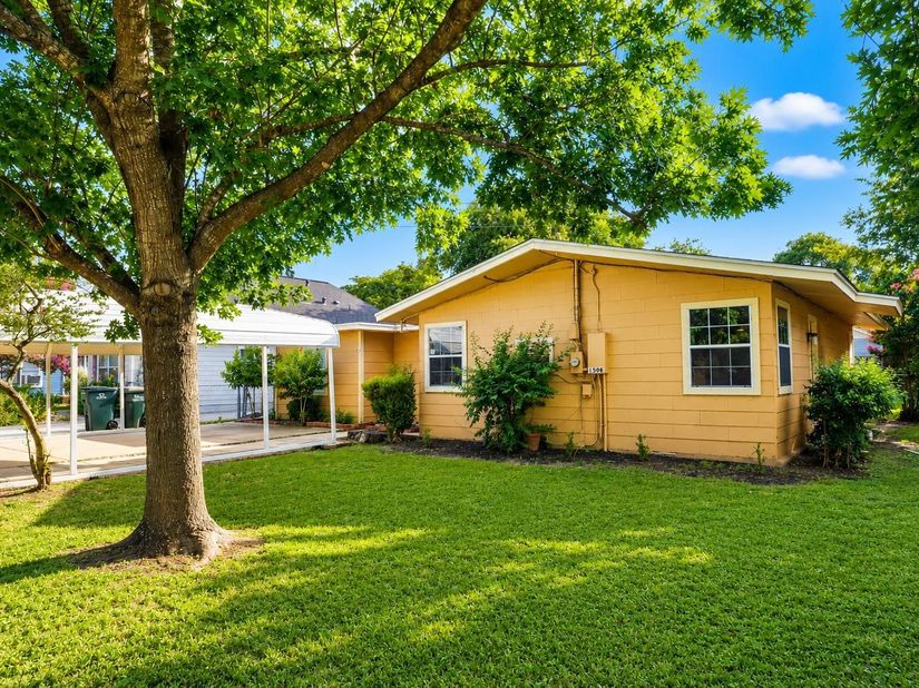 1508 S Walnut ST, Georgetown TX 78626