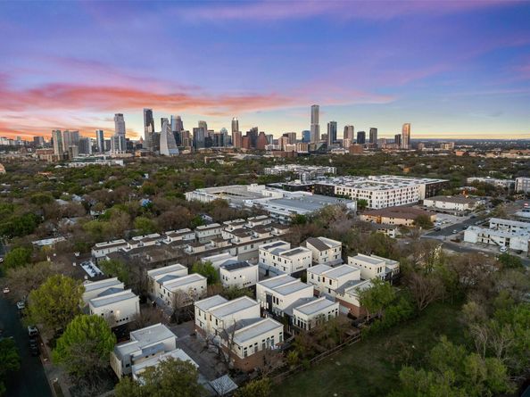 1209 Kinney Ave D, Austin TX 78704