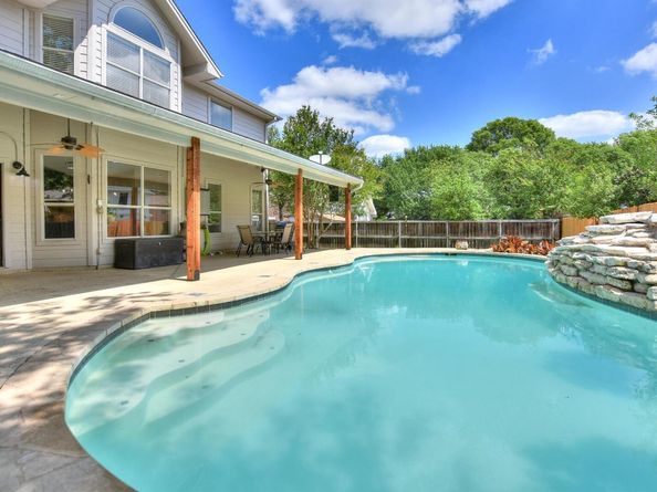 105 Brentwood DR, Georgetown TX 78628