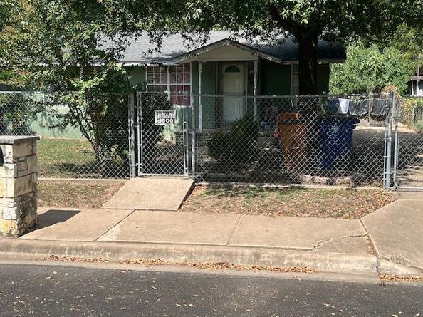1124 Spur ST, Austin TX 78721
