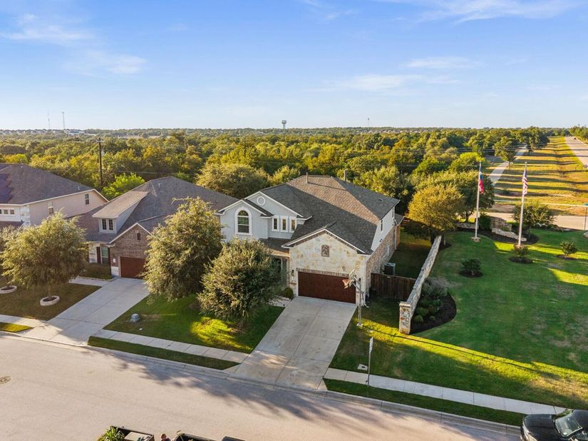104 Cross Timbers DR, Georgetown TX 78628