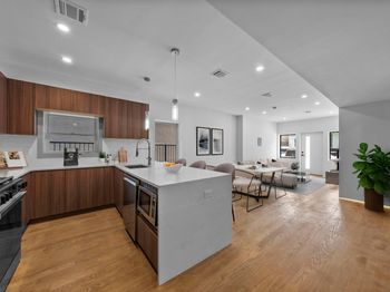 600 Bramhall Ave