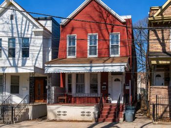 256 Clinton Ave