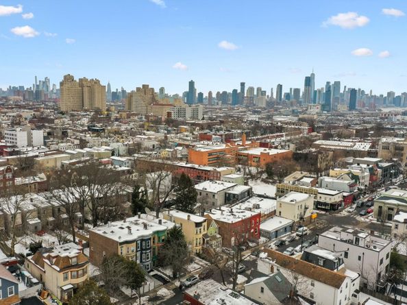 52 Brinkerhoff St, Jersey City NJ 07304