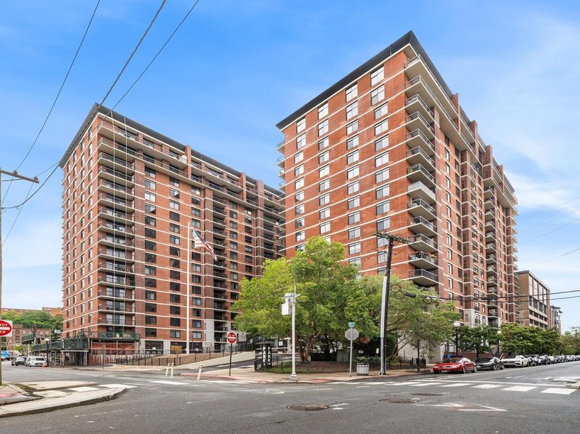 700 1st St 15D, Hoboken NJ 07030