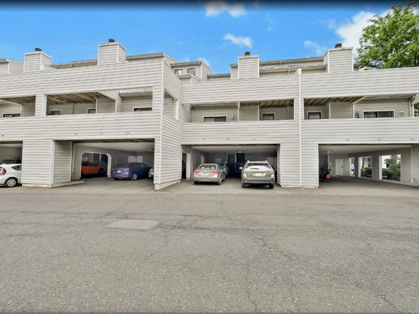 815 Topsail Lane 815, Secaucus NJ 07094