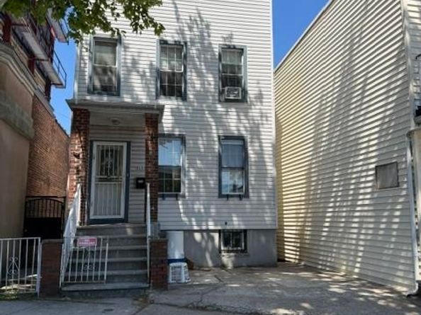 2129 Kennedy Blvd, West New York NJ 07047