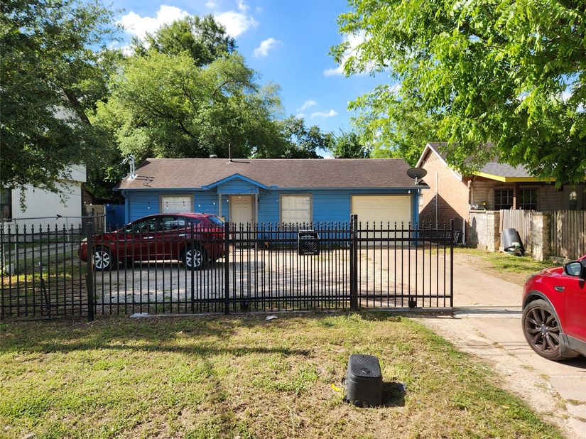 1716 Roxella Street, Houston TX 77093