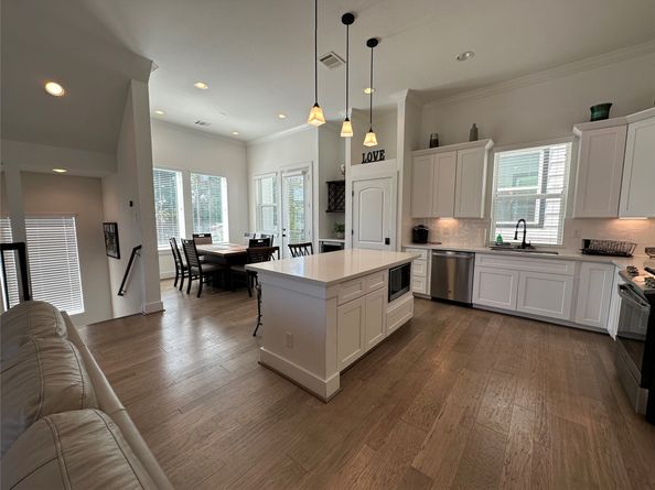 2714 Nagle Street, Houston TX 77004