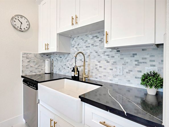 5908 Saint Augustine Street Street F, Houston TX 77021