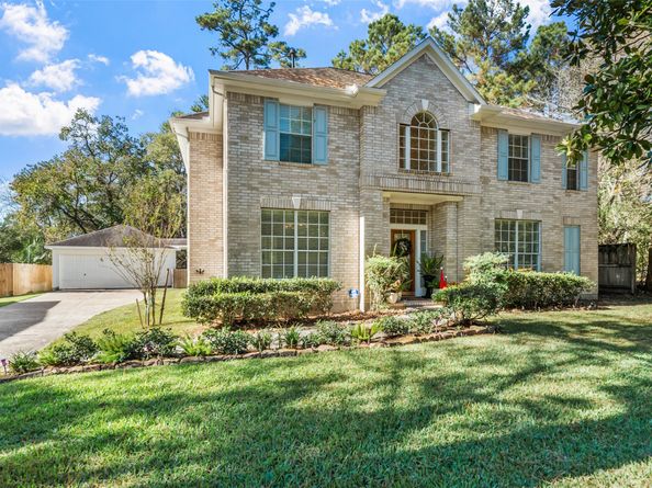 2 N Chantsong Circle, The Woodlands TX 77382