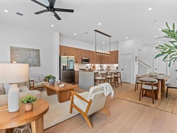 1011 Tuskegee Heights Lane