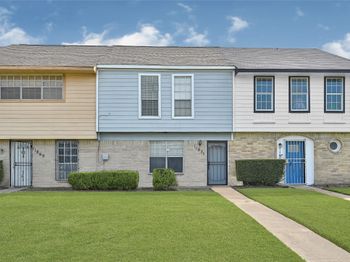 11871 Algonquin Drive