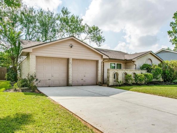 11814 Monticeto Lane, Meadows Place TX 77477