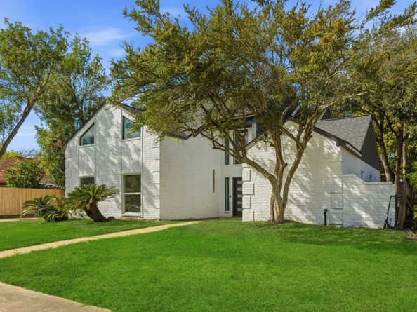 7338 San Ramon Drive, Houston TX 77083