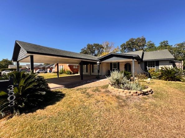 3503 Debeney Drive, Houston TX 77039