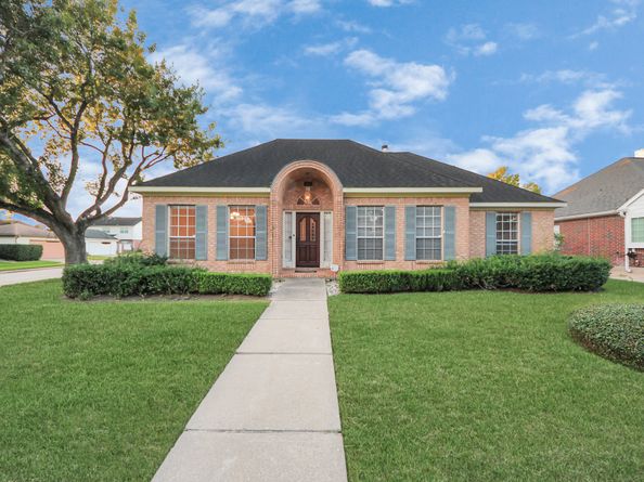 606 Fernglade Drive, Richmond TX 77406