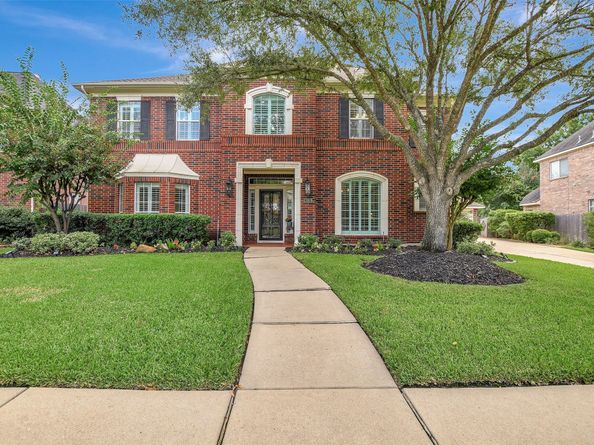 15918 Lake Loop Drive, Cypress TX 77433