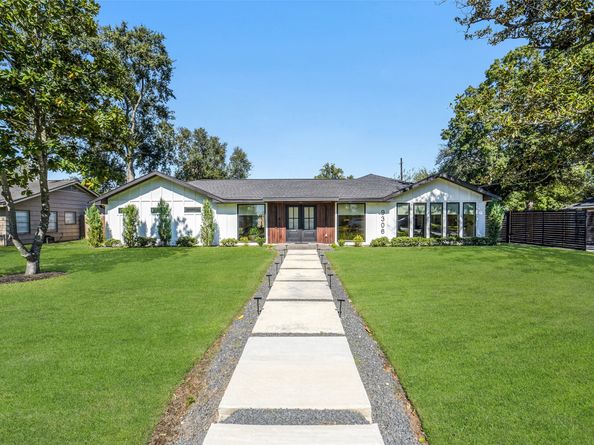 9306 Rosstown Way, Houston TX 77080