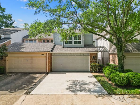 1146 Fountain View Drive 204, Houston TX 77057