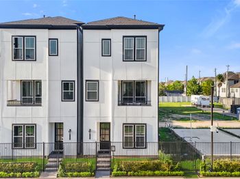 2708 Grand Fountains Drive