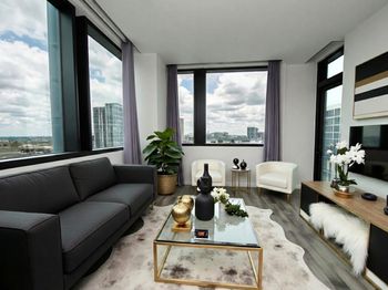 1211 Caroline Street