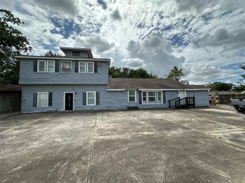 1035 Nadolney Street