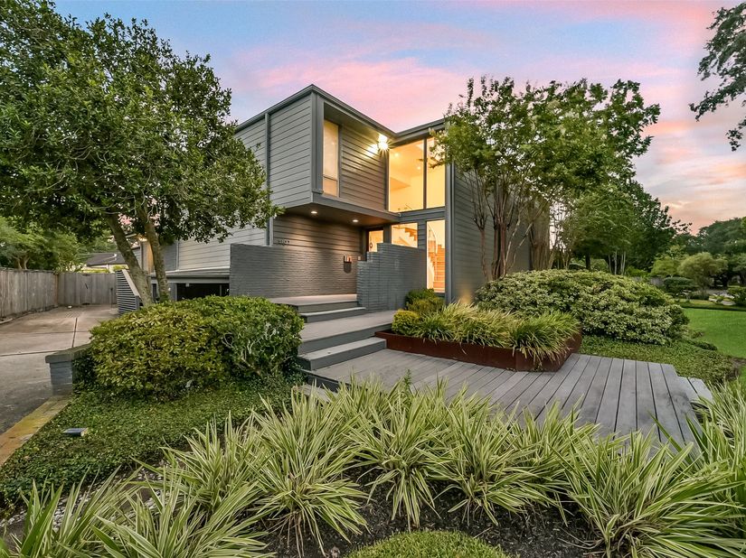 5107 Contour Place, Houston TX 77096